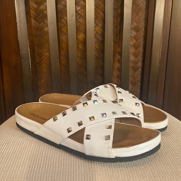 COMFORTVIEW - Gia Studded Sandal White 11W NWOB - Picture 3 of 7